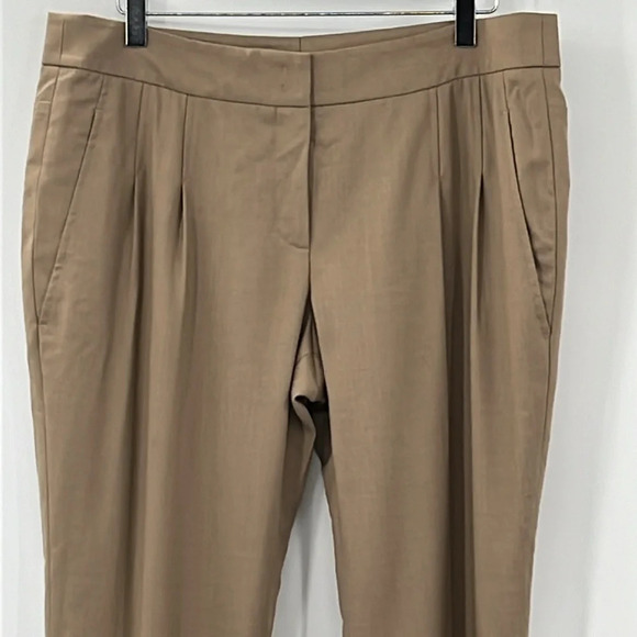 Akris Punto Bergdorf Goodman Pleated Wool Trousers Dress Pants in Tan - Size 12 - Picture 2 of 7